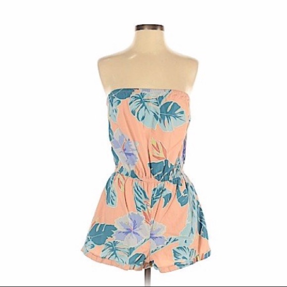 Kimichi Blue Patterned Romper - Picture 1 of 5